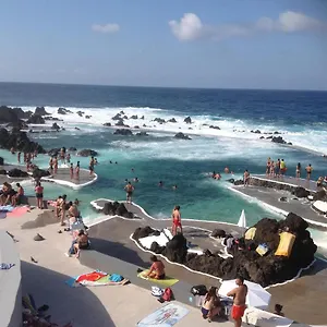 Pensao Fernandes Porto Moniz