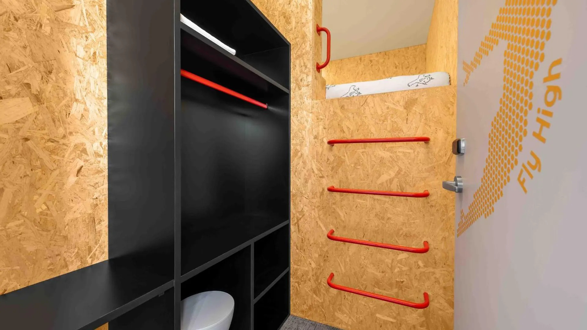 Ibis Styles Ljubljana The Fuzzy Log Hostel 0*,  Slovenia