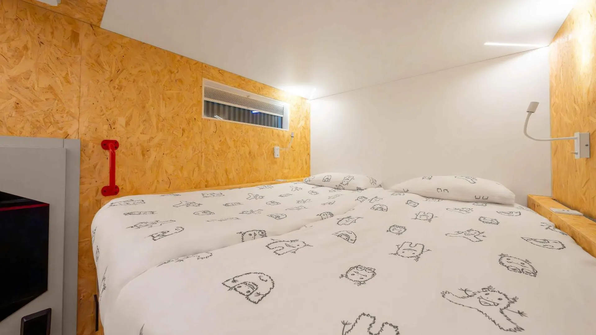 Ibis Styles Ljubljana The Fuzzy Log Hostel