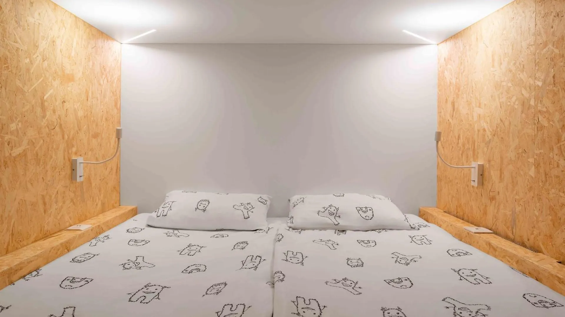 Ibis Styles Ljubljana The Fuzzy Log Pansiyon Hostel
